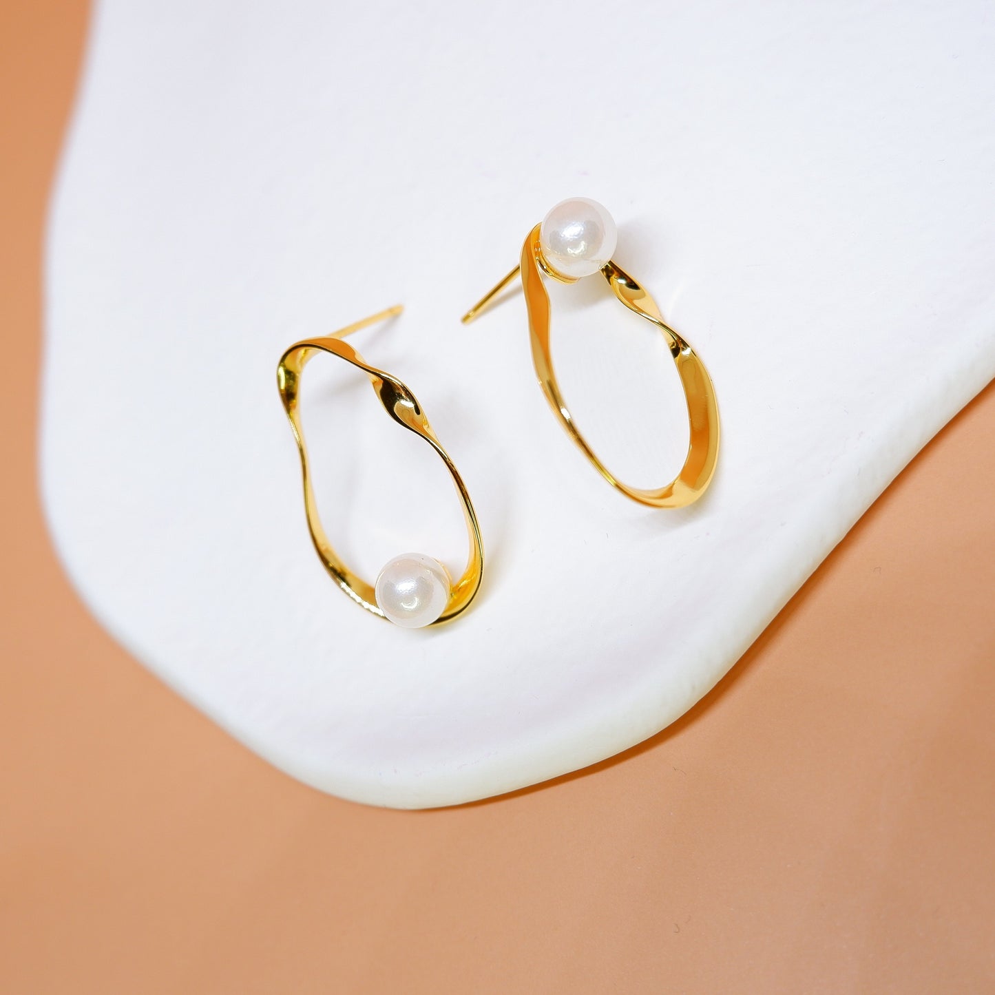 Irregular Shell Pearl Stud Earrings